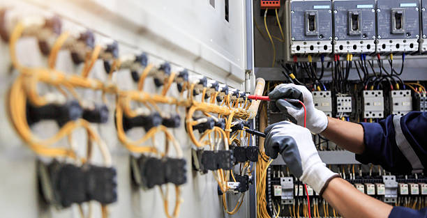Professional Electrician technician working in Towson, MD